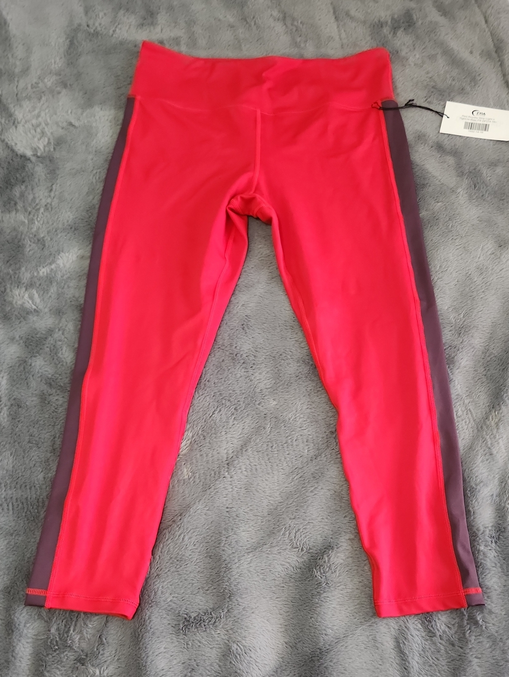 Zyia Active - Red Royalty Stripe Light And Tight Hi-Rise Leggings (Retired)